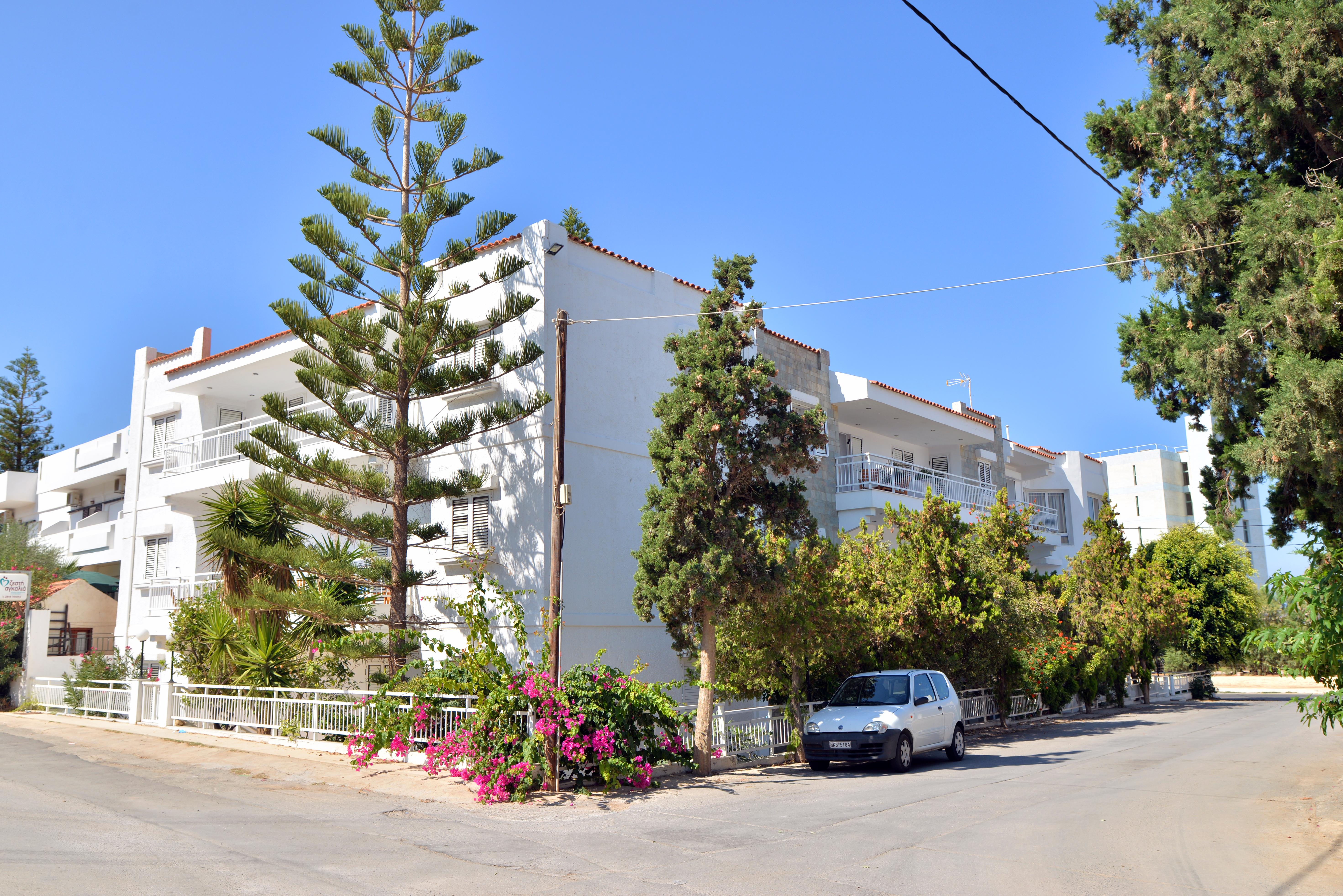 Hotel Anna Apartments Kokkini Hani Екстериор снимка